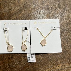 Kendra Scott necklace and earrings pink stone metal is gold color new